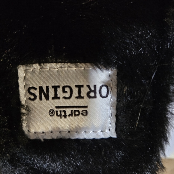 Slippers - Picture 6 of 7